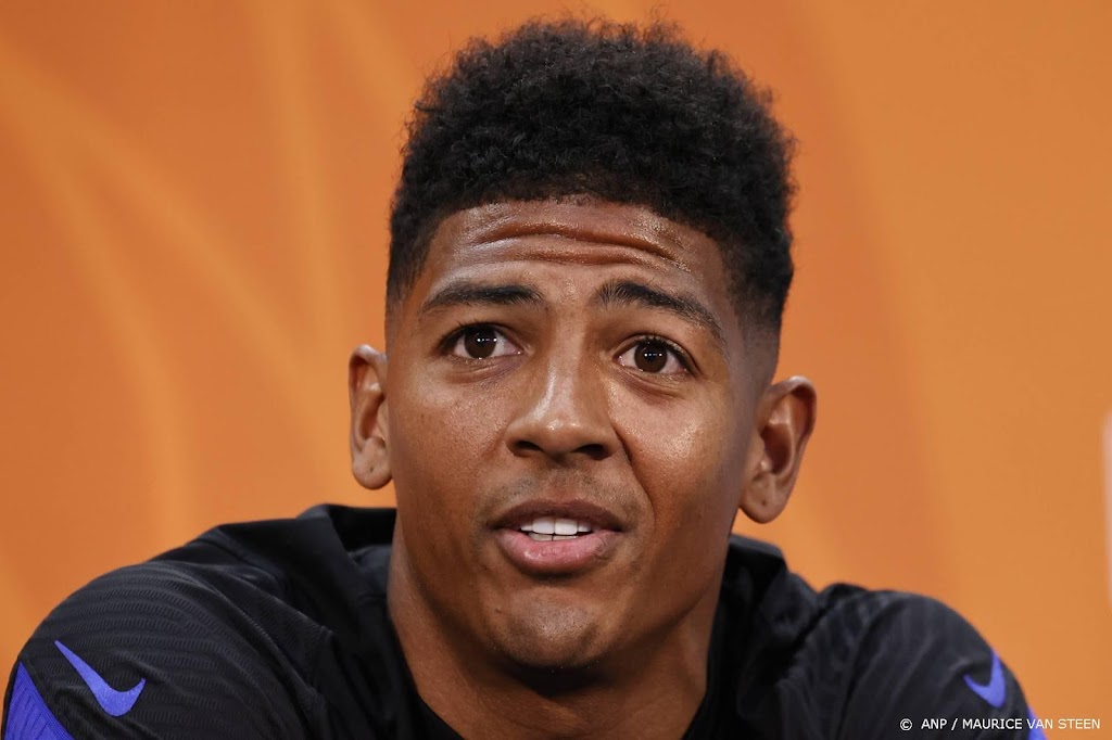 Turkse media: Van Aanholt op weg naar Galatasaray