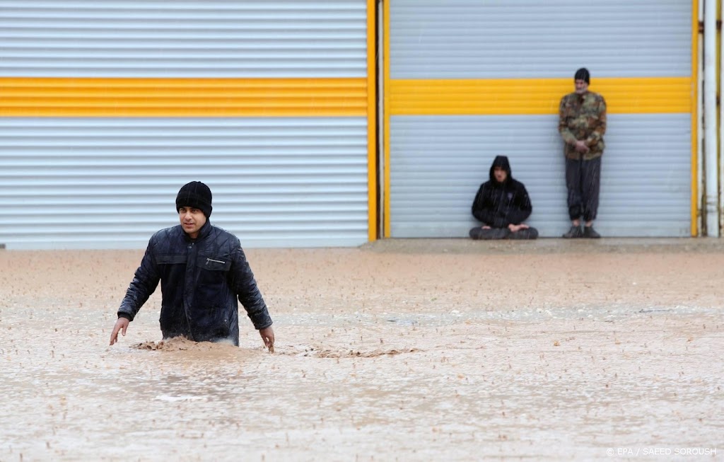 Zeker 21 doden door overstromingen in zuiden van Iran