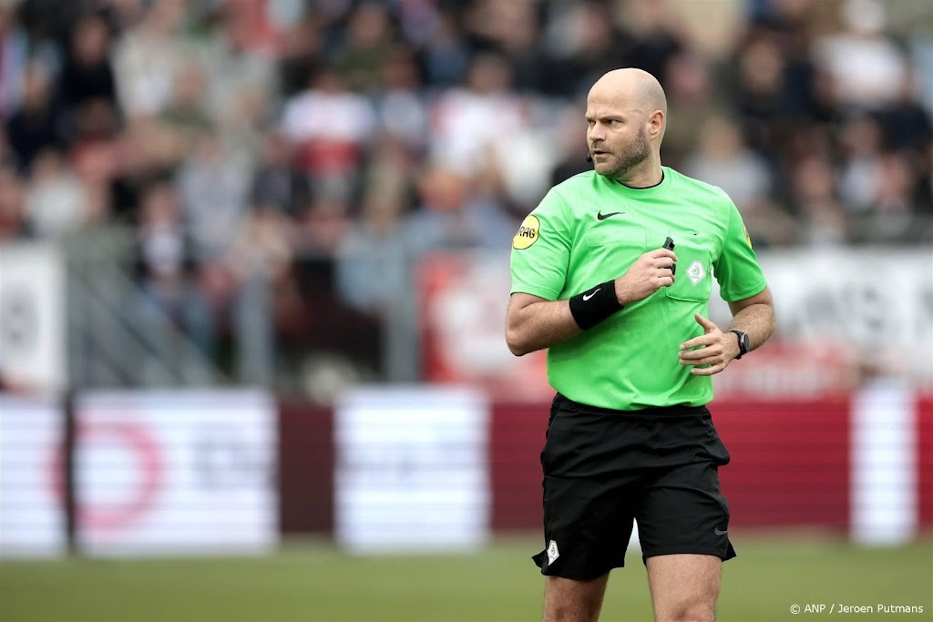 Scheidsrechter Dieperink al vroeg in actie op Spelen Parijs