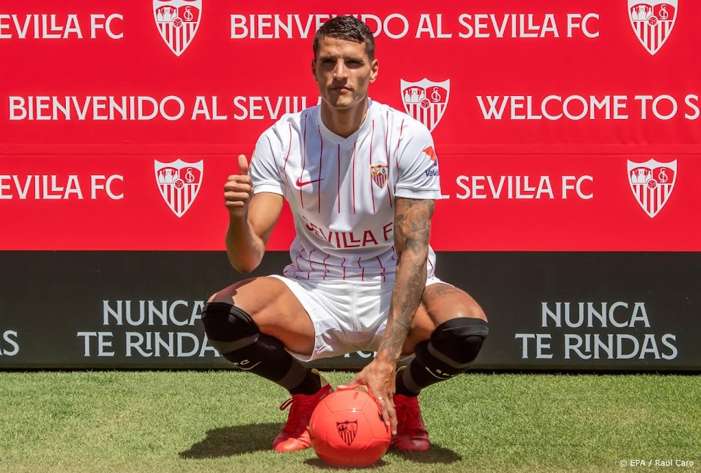 Invaller Lamela helpt Sevilla in blessuretijd aan zege