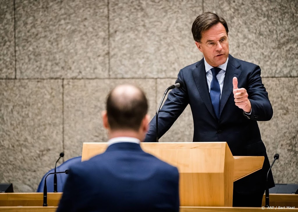 Rutte betreurt onrust rond richtlijn mondkapjes in ouderenzorg