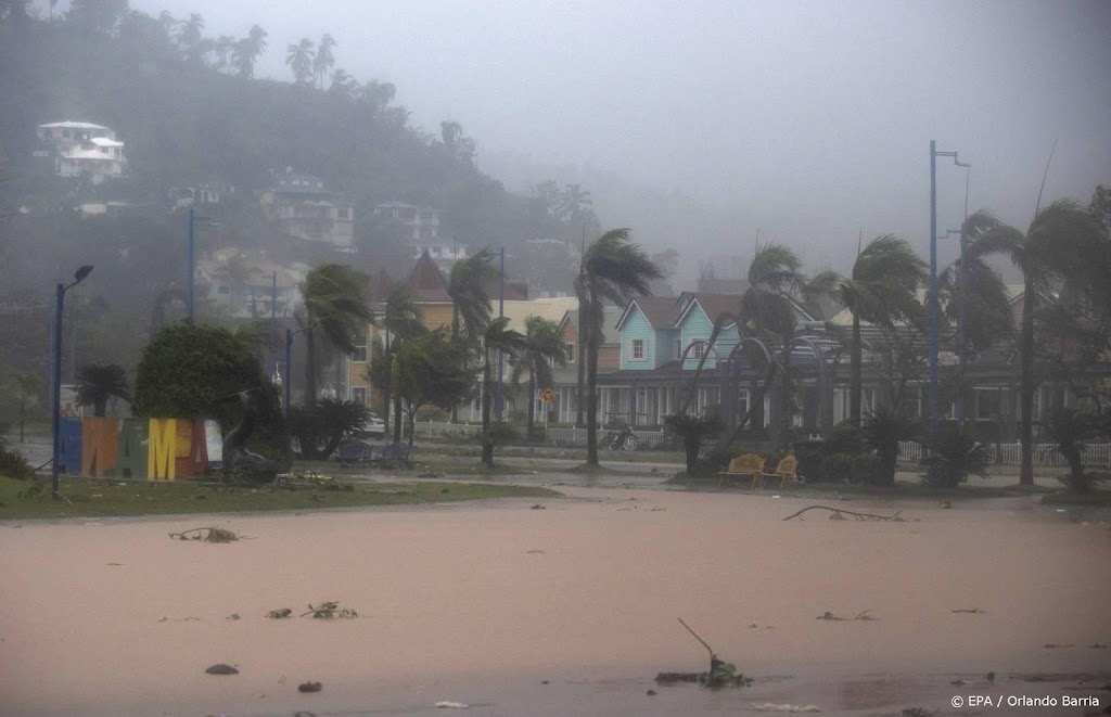 Curaçao schakelt Defensie in vanwege tropische storm