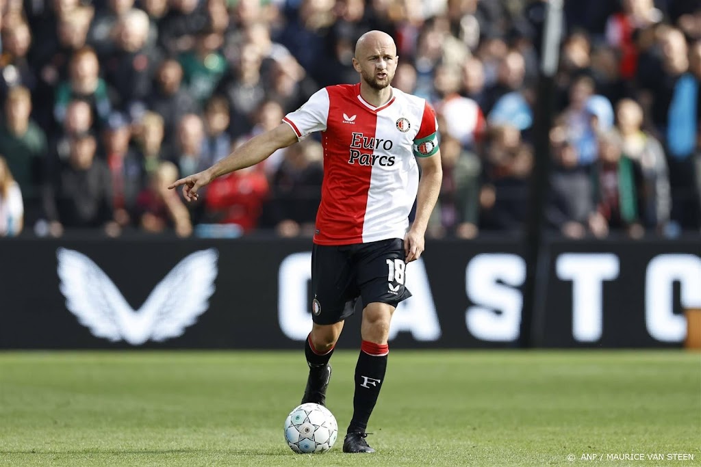 Feyenoorder Trauner traint mee en lijkt klaar voor duel met Ajax