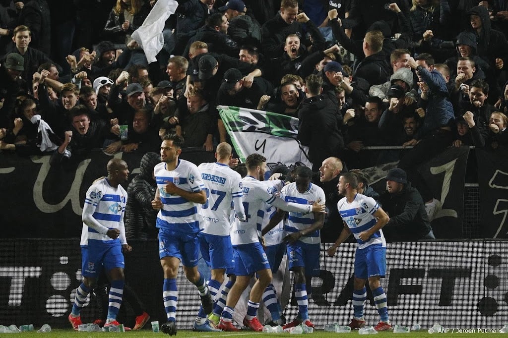Eerste zege PEC Zwolle, Heracles kind van de rekening