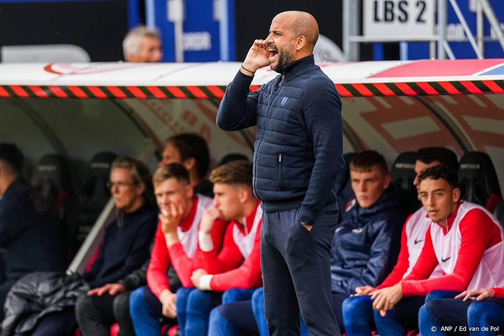 AZ-trainer Jansen noemt nederlaag bij Excelsior schandalig
