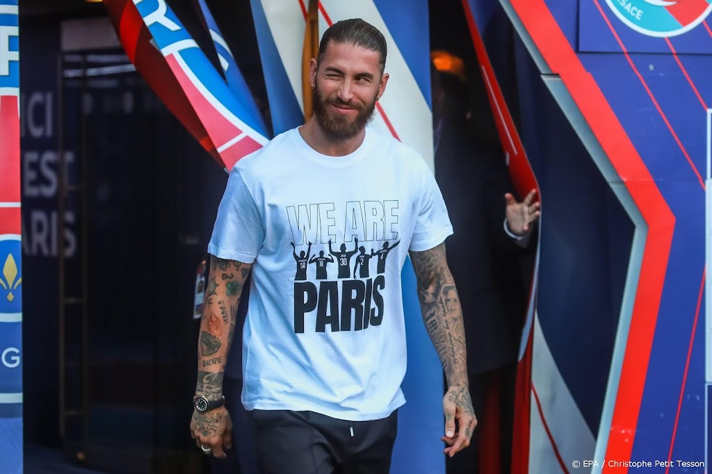 Sergio Ramos voor het eerst in selectie Paris Saint-Germain