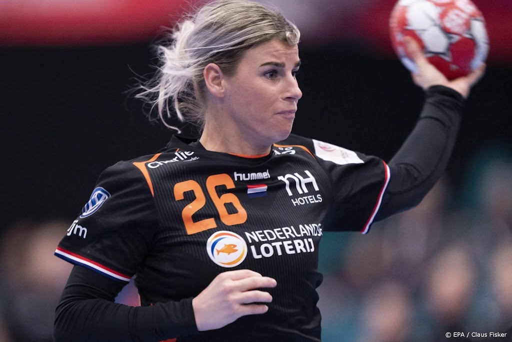 Ook zieke Malestein mist voorbereiding WK bij handbalsters