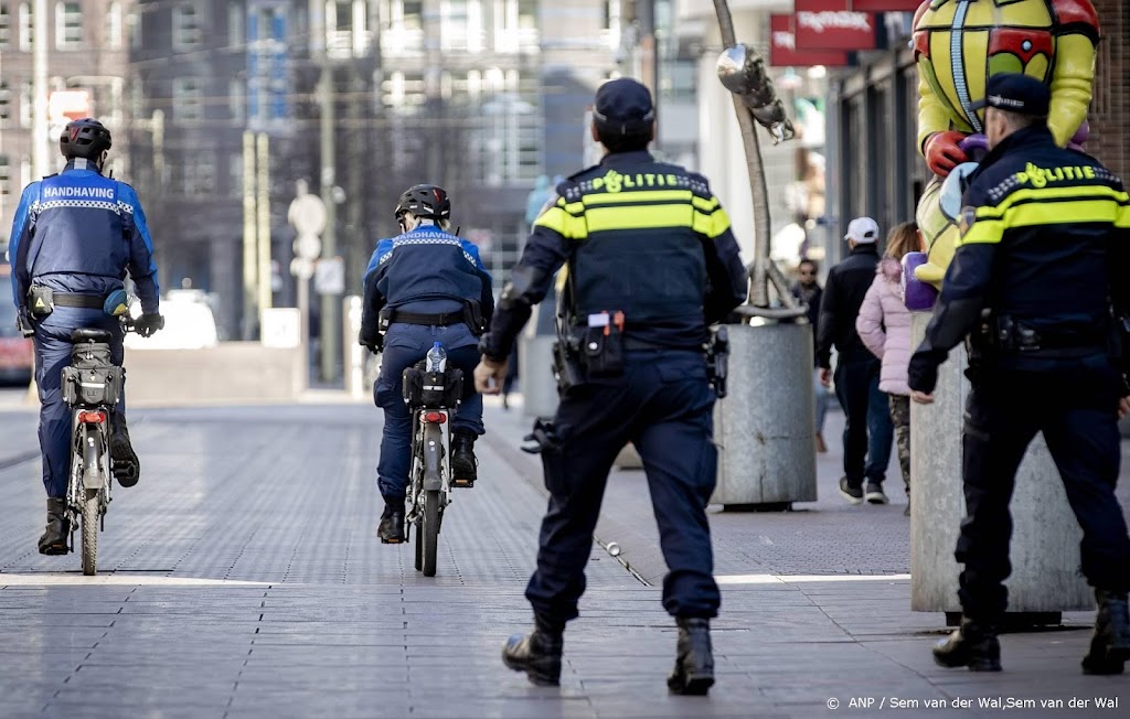 Politiebond: voor handhaven 1,5 meterregel meer mensen nodig