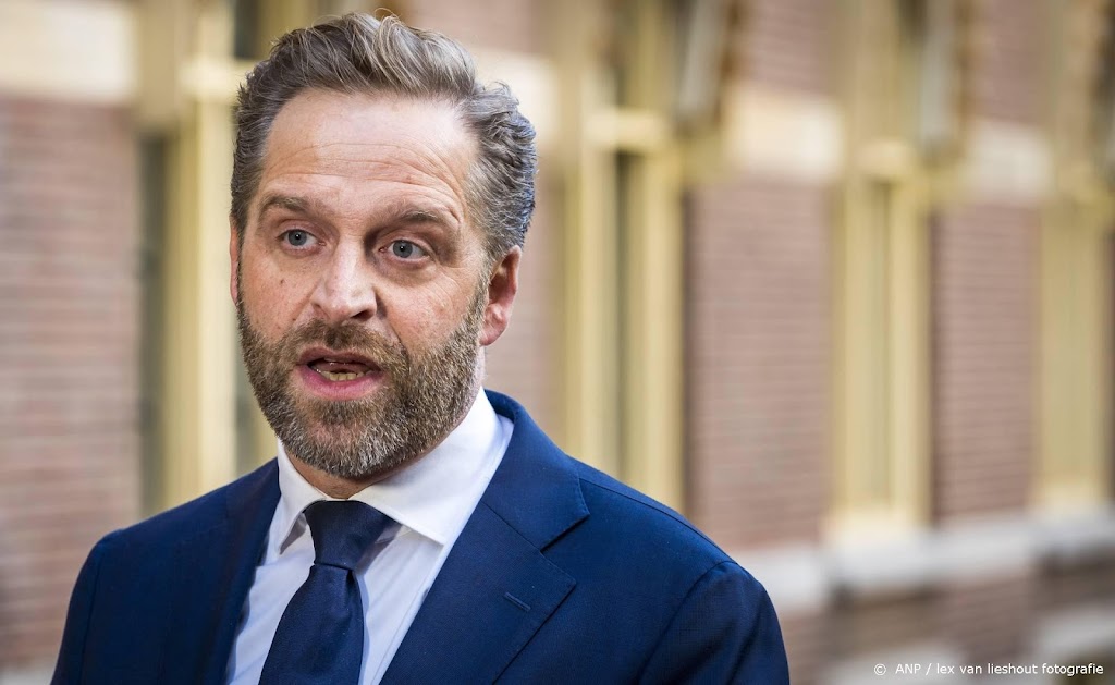 Experts: Kamer, maak duidelijker wanneer De Jonge 2G mag inzetten
