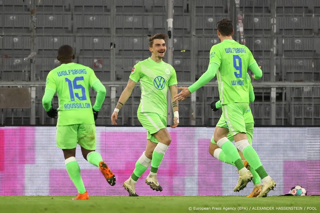 Weghorst scoort twee keer voor uitgedund VfL Wolfsburg
