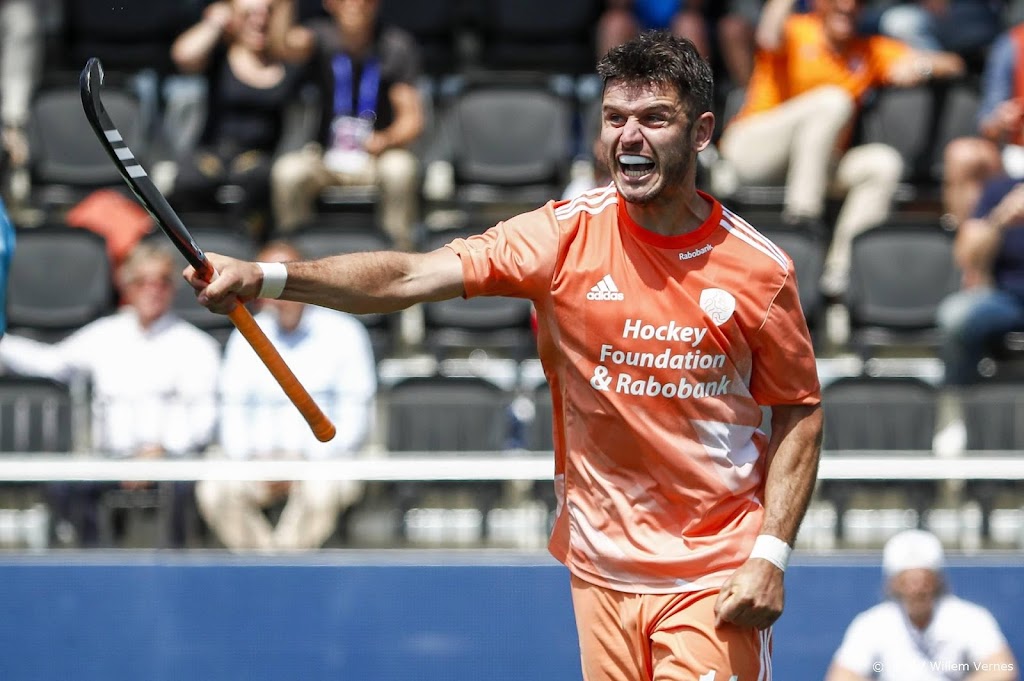 Hockeyinternational Kemperman na tien jaar Kampong naar Amsterdam