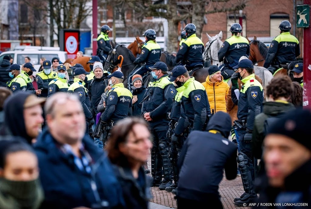 Noodbevel afgekondigd voor Museumplein, iedereen moet weg