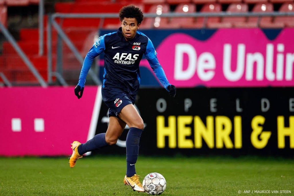 AZ start met herstelde Stengs in De Kuip