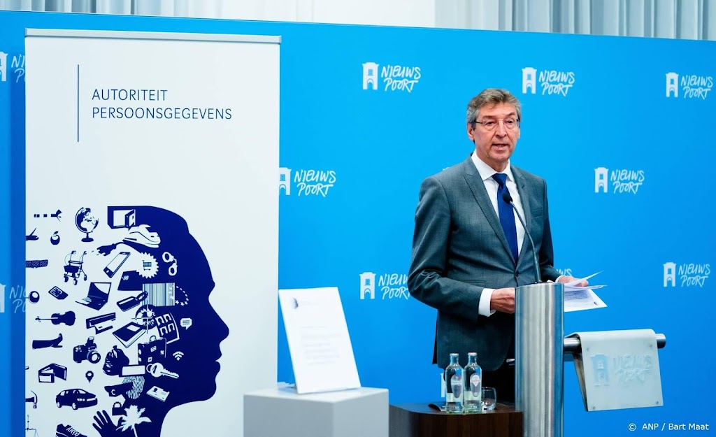 Ministeries terughoudend met afschermen KVK- en Kadasterdata