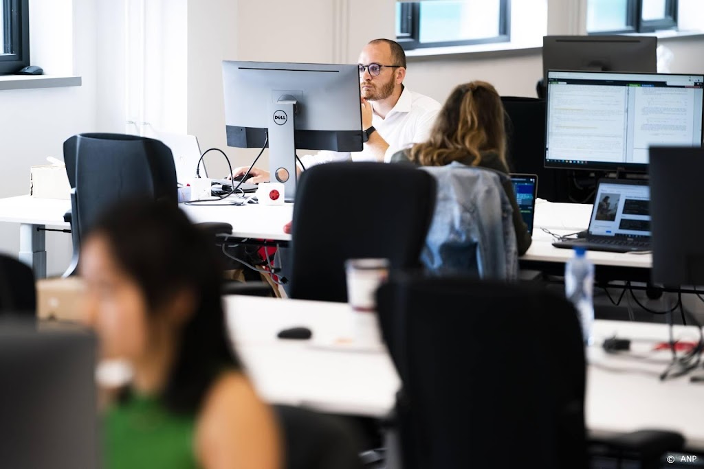 Werkgevers: negatief getesten na contact besmet persoon naar werk