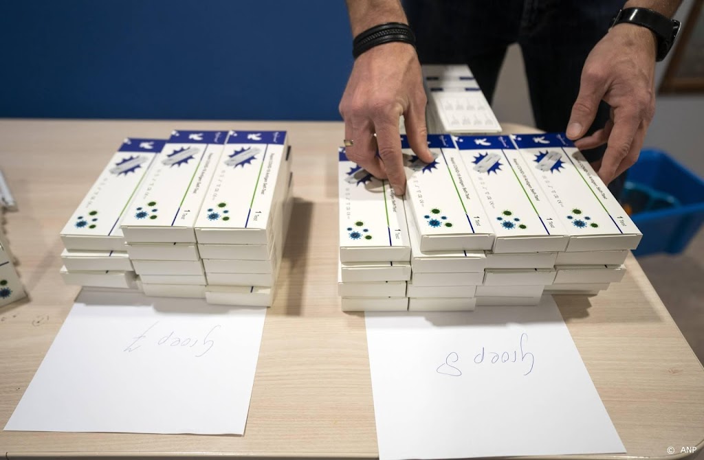 OMT dringt opnieuw aan op gratis zelftests voor iedereen