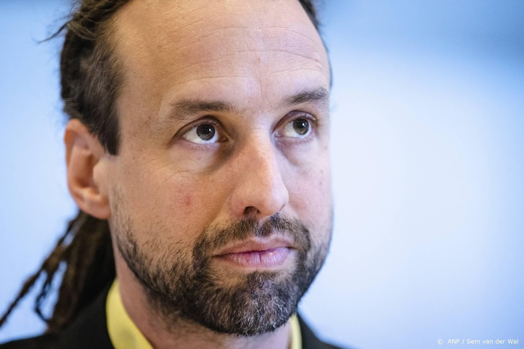 Viruswaarheid: overheid moet onjuiste info vaccinaties staken