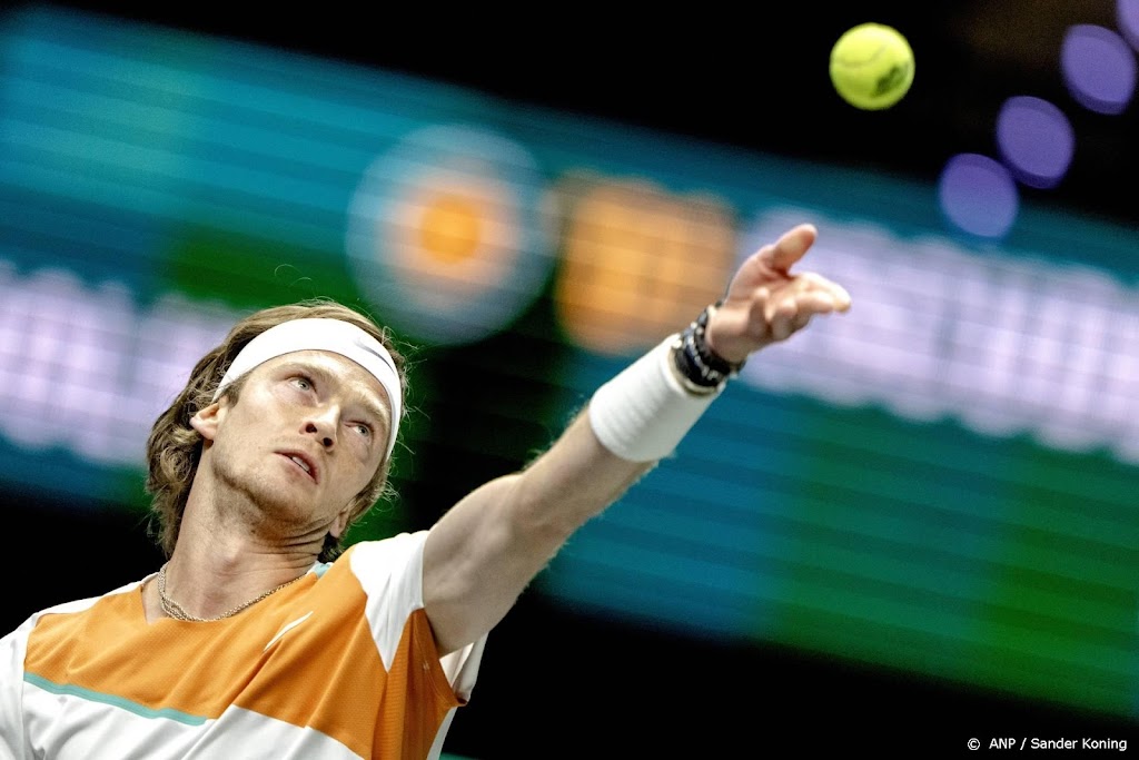Russische tennisser Roeblev pleit voor vrede