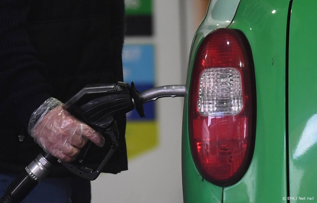 Adviesprijs liter benzine komt voor het eerst boven de 2,20 euro