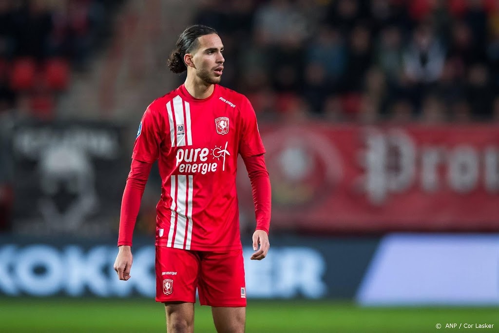 FC Twente zonder Sadilek, maar met Zerrouki en Pröpper tegen PSV
