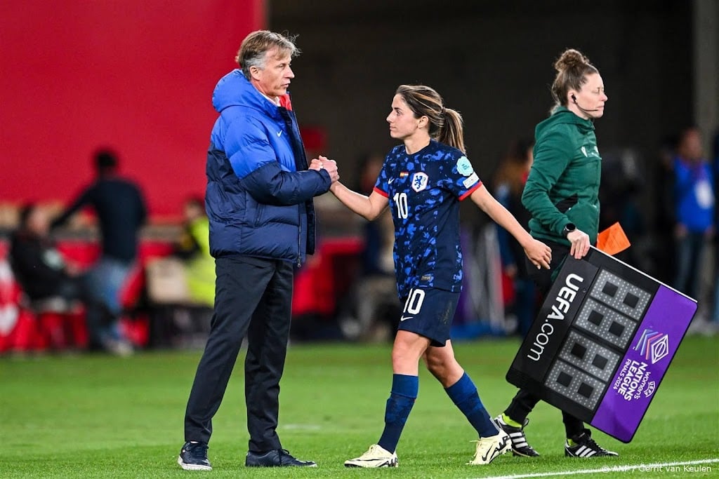 Jonker opgelucht na verlies bij Spanje door herkansing voor Spelen