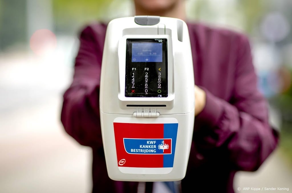 KWF stopt na 70 jaar met collectebus en collecteert digitaal