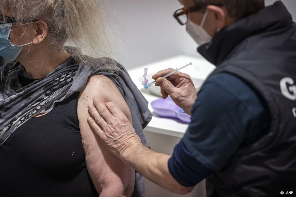 Eerste paar honderd prikken gezet van coronavaccin Novavax