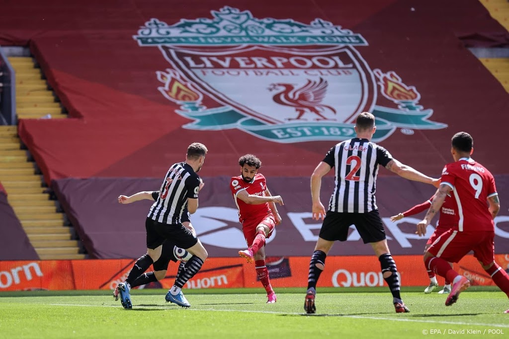 Liverpool geeft zege weg in tumultueus slot