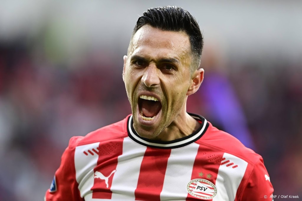 PSV wint nipt in het duel van de afgekeurde doelpunten