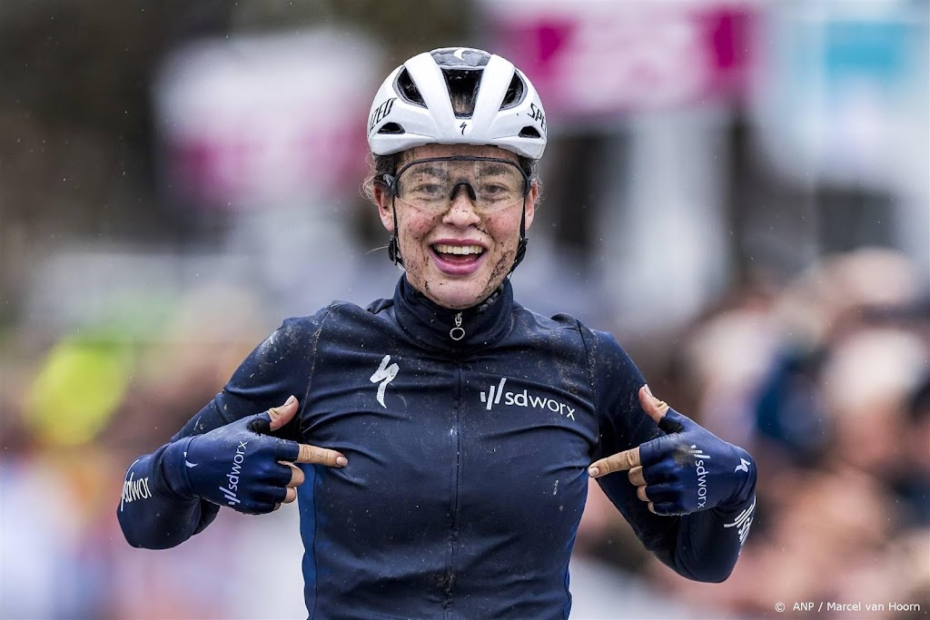Bredewold wint rit in Ronde van Thüringen, SD Worx oppermachtig