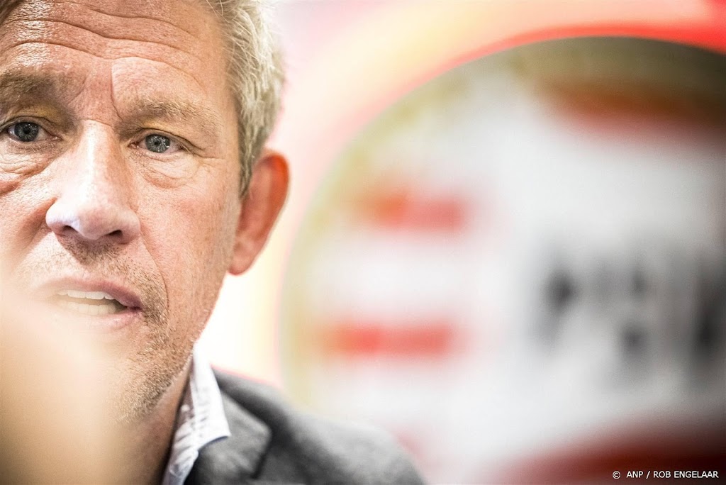 Directeur Brands wilde graag met Van Nistelrooij bij PSV verder