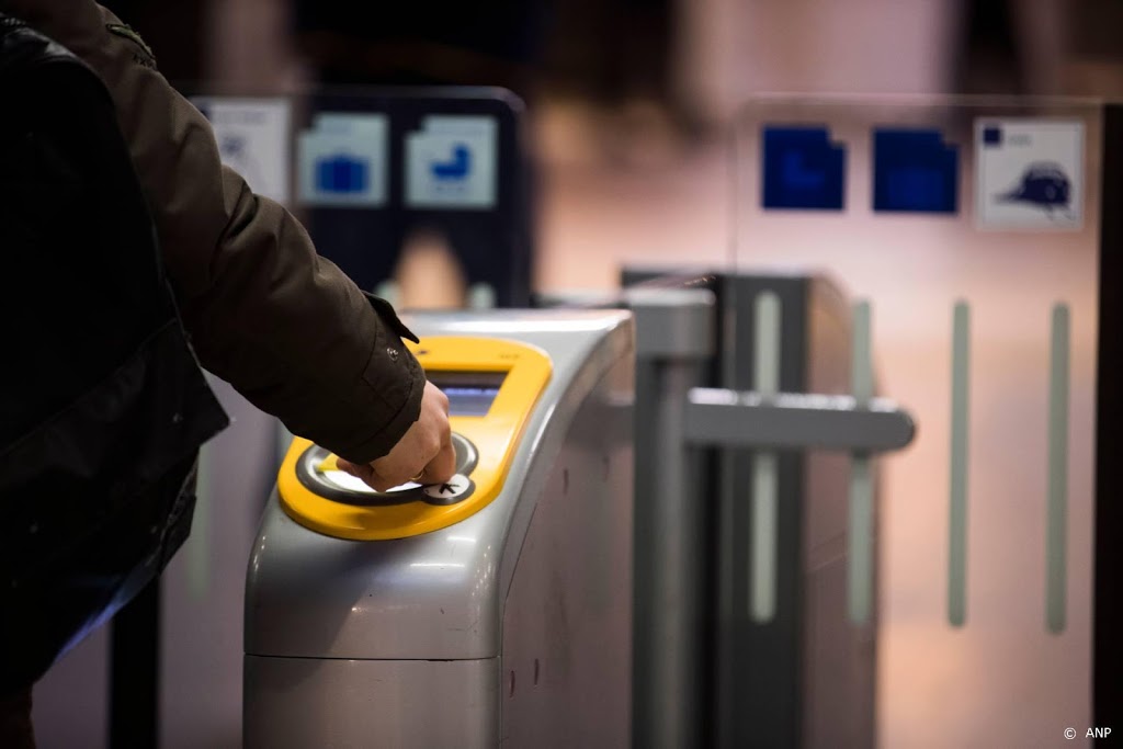 OV-NL: blijf spits zoveel mogelijk mijden