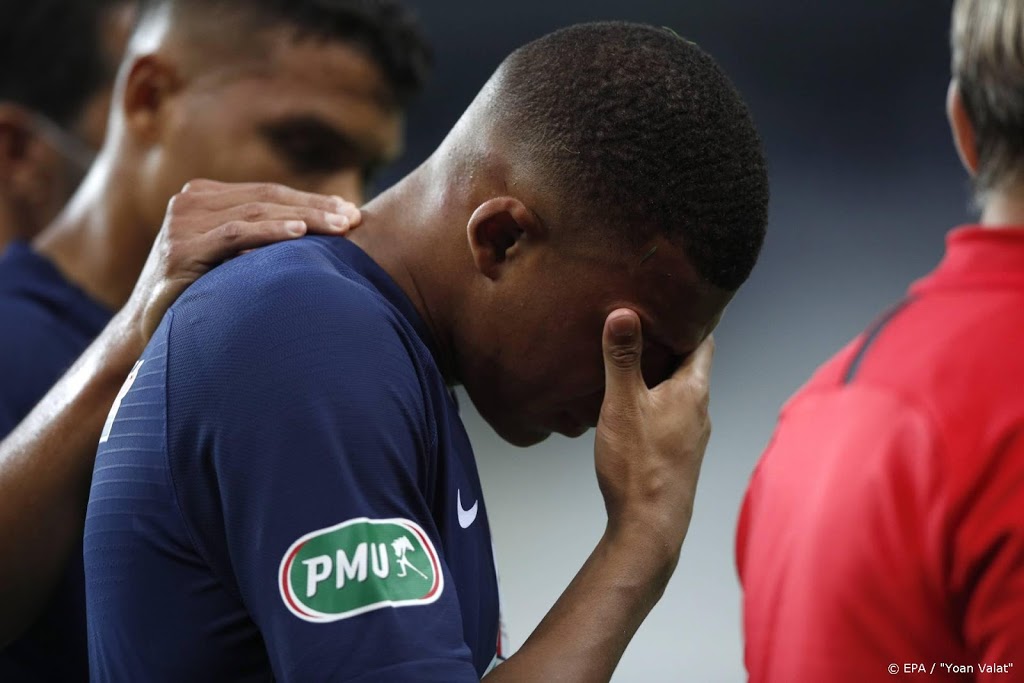 Mbappé valt geblesseerd uit in Franse bekerfinale