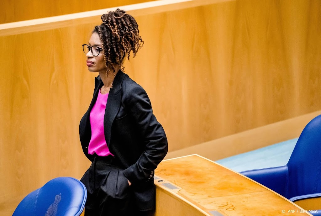 Simons biedt partijleden BIJ1 excuses aan voor gedrag Gario
