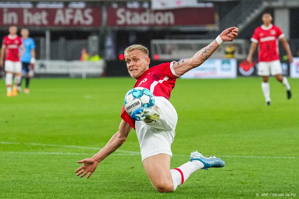 Odgaard met AZ mee naar Portugal voor return