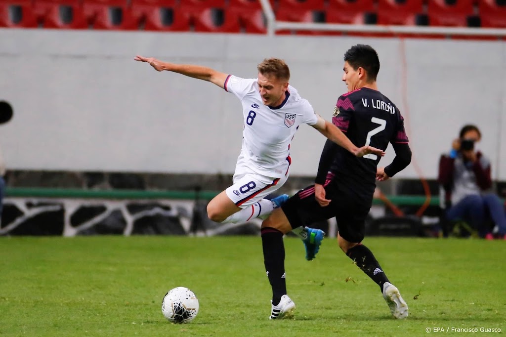 AZ versterkt zich met Amerikaanse international Mihailovic