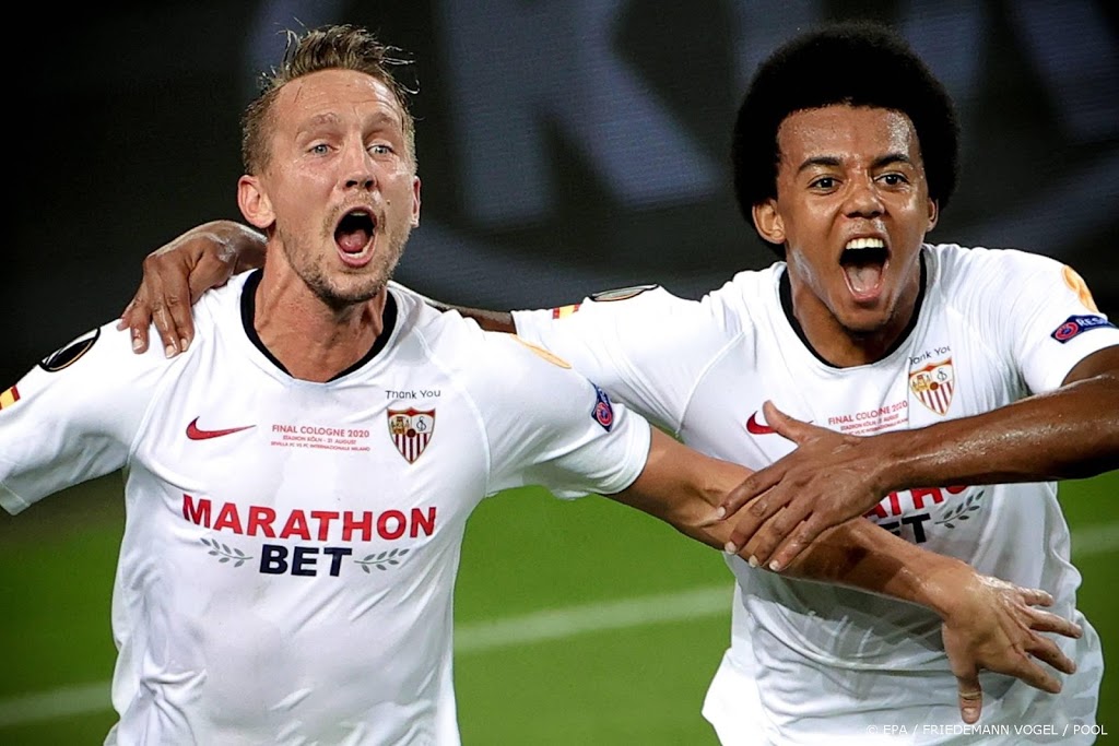 Luuk de Jong in basiselftal Sevilla voor Europese Supercup