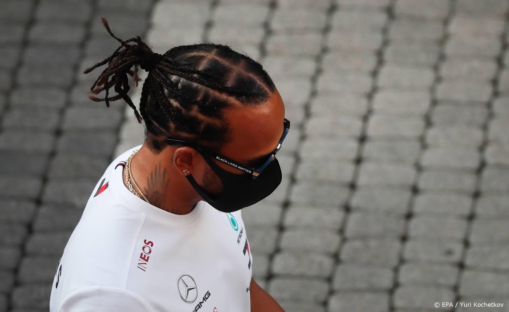 Hamilton: er zijn belangrijker zaken in de wereld dan records