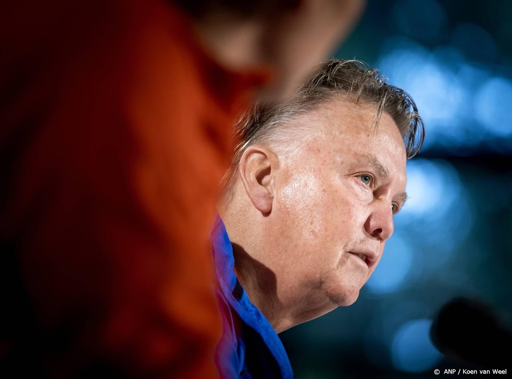 Van Gaal houdt plek in WK-selectie voor Depay en De Jong vrij