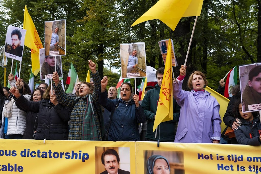Honderden mensen in Nederland demonstreren tegen Iraanse regering
