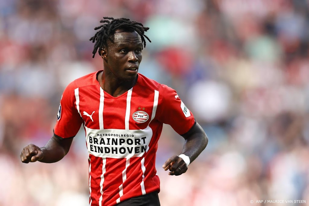 PSV begint met Vinícius en Bruma tegen Ajax
