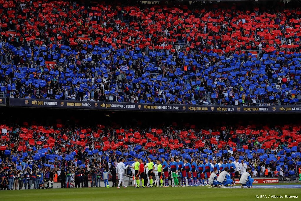 Barcelona veroordeelt 'minachting' van Koeman door groep fans