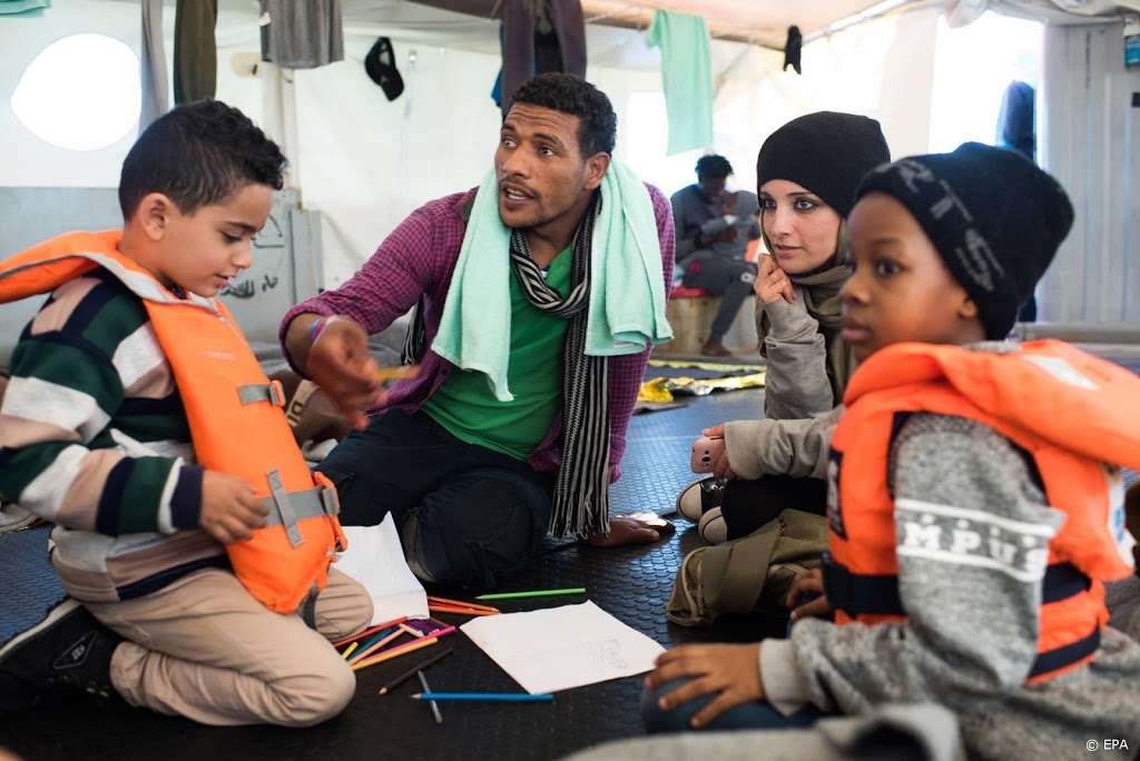 Brandbrief: stop criminaliseren van reddingswerk bij migranten