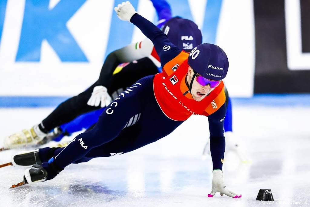Shorttracker Roes mist wereldbeker Dordrecht na val