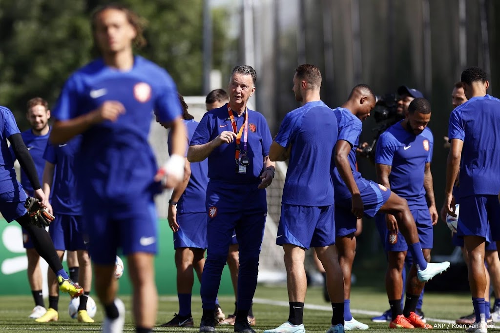 Oranje naar achtste finale bij nieuwe zege én puntenverlies Qatar