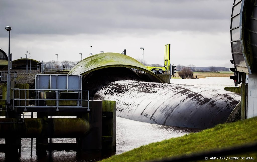 Ramspolkering bij Kampen gesloten om hoogwater IJsselmeer