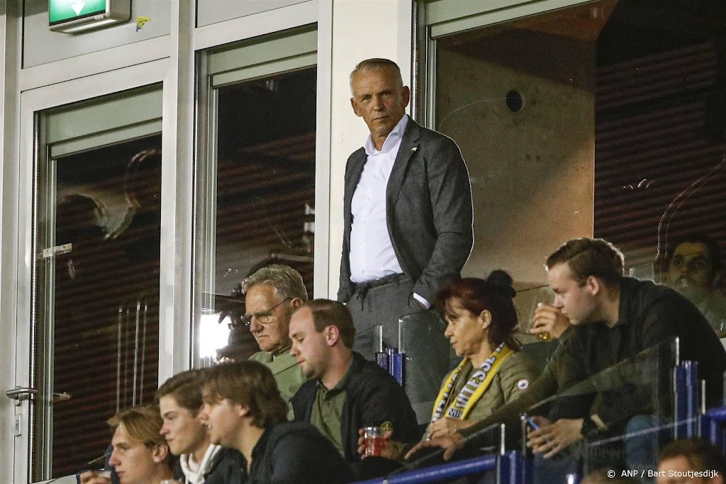 Interim-trainer Sturing wil dat Vitesse weer plezier uitstraalt