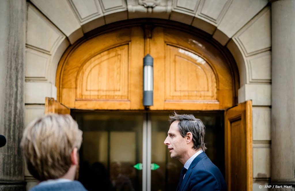Hoekstra: EU nauwelijks in staat om continent te verdedigen