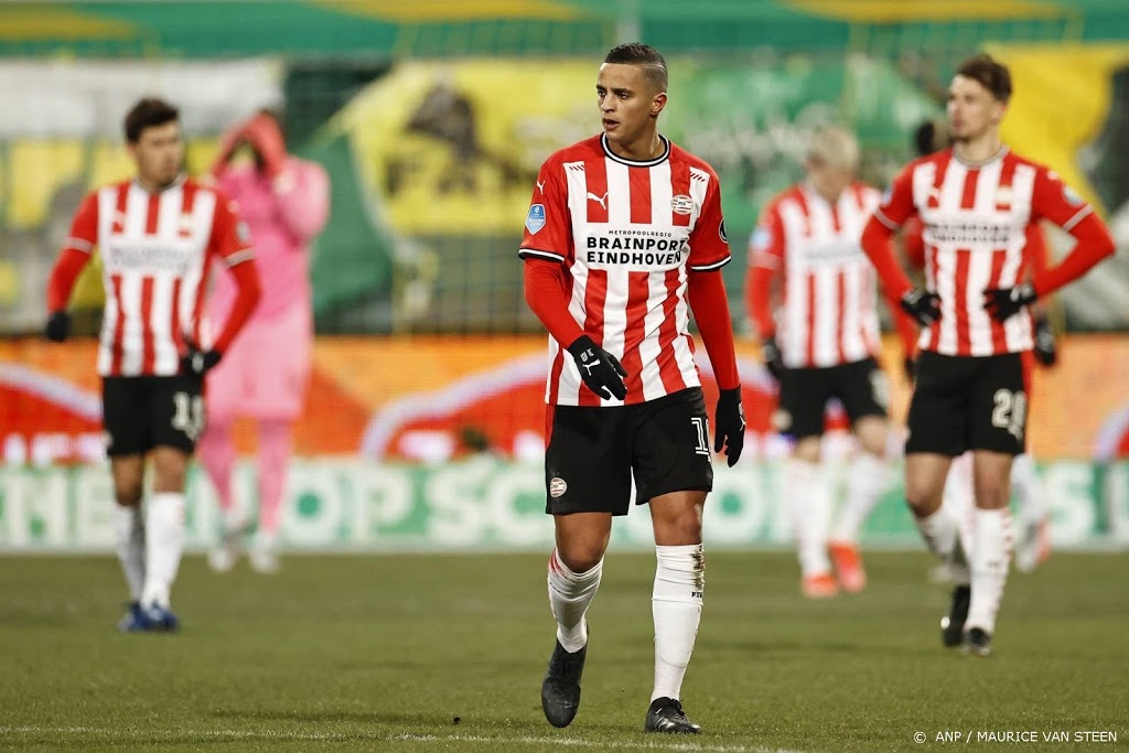 PSV met Boscagli en Viergever tegen Olympiakos