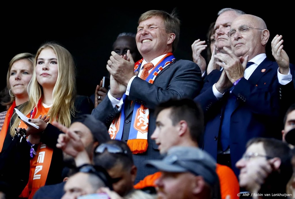 Kamer wil geen premier of koning bij WK voetbal in Qatar